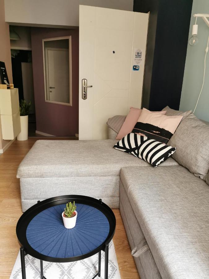 Nest Apartment Zemun 베오그라드 외부 사진